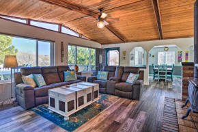 Colorful Cottonwood Home Walk to Verde River!